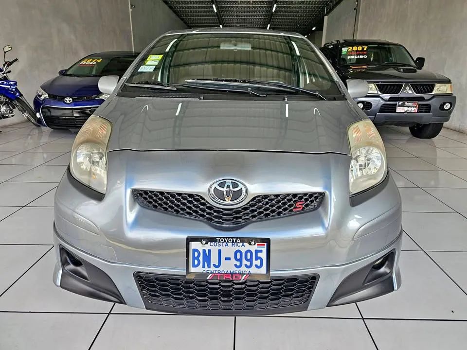 Toyota Yaris Sport - Image 1