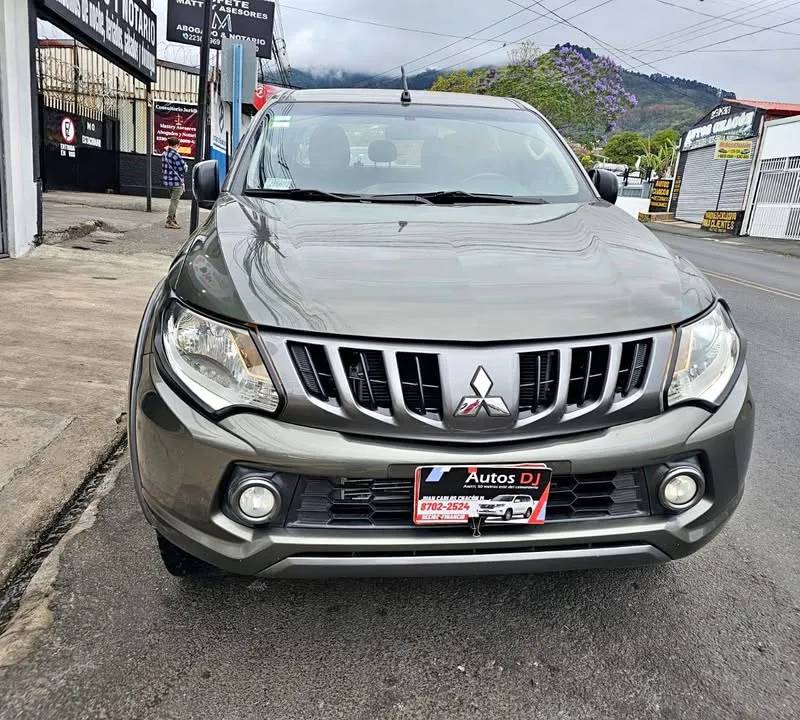 2017 Mitsubishi L200