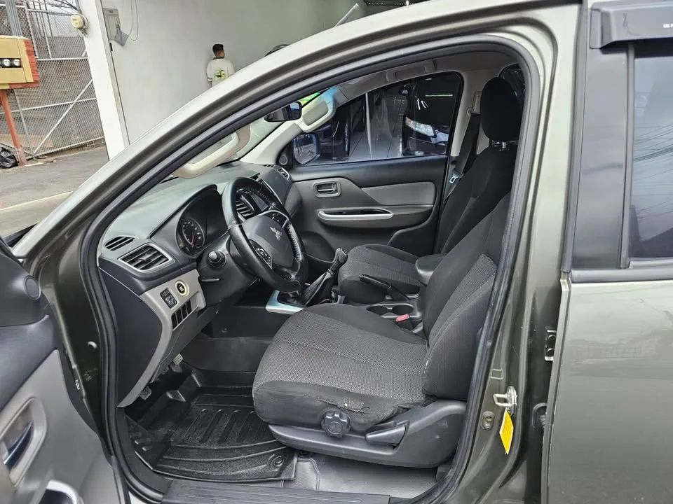 Mitsubishi L200 - Image 5