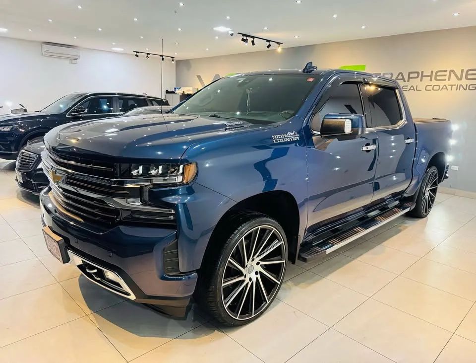 Chevrolet Silverado - Image 2