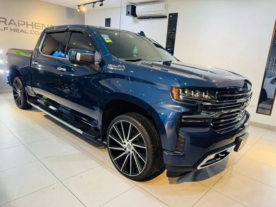 Chevrolet Silverado - Image 3