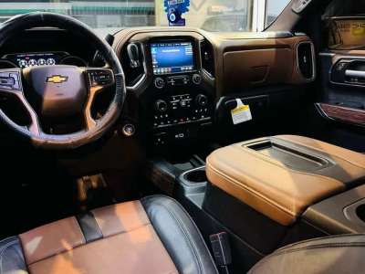 Chevrolet Silverado - Image 8