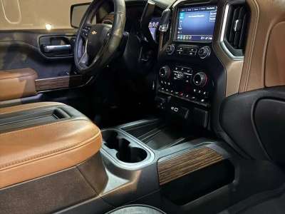 Chevrolet Silverado - Image 9