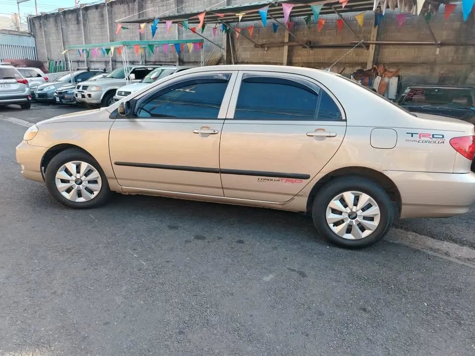 Toyota Corolla - Image 3