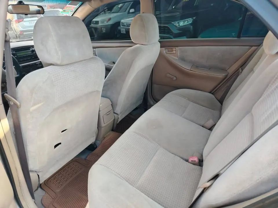 Toyota Corolla - Image 6