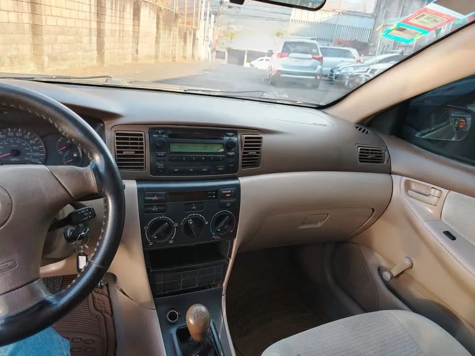 Toyota Corolla - Image 7