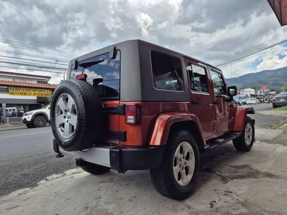 Jeep Wrangler Unlimited - Image 2