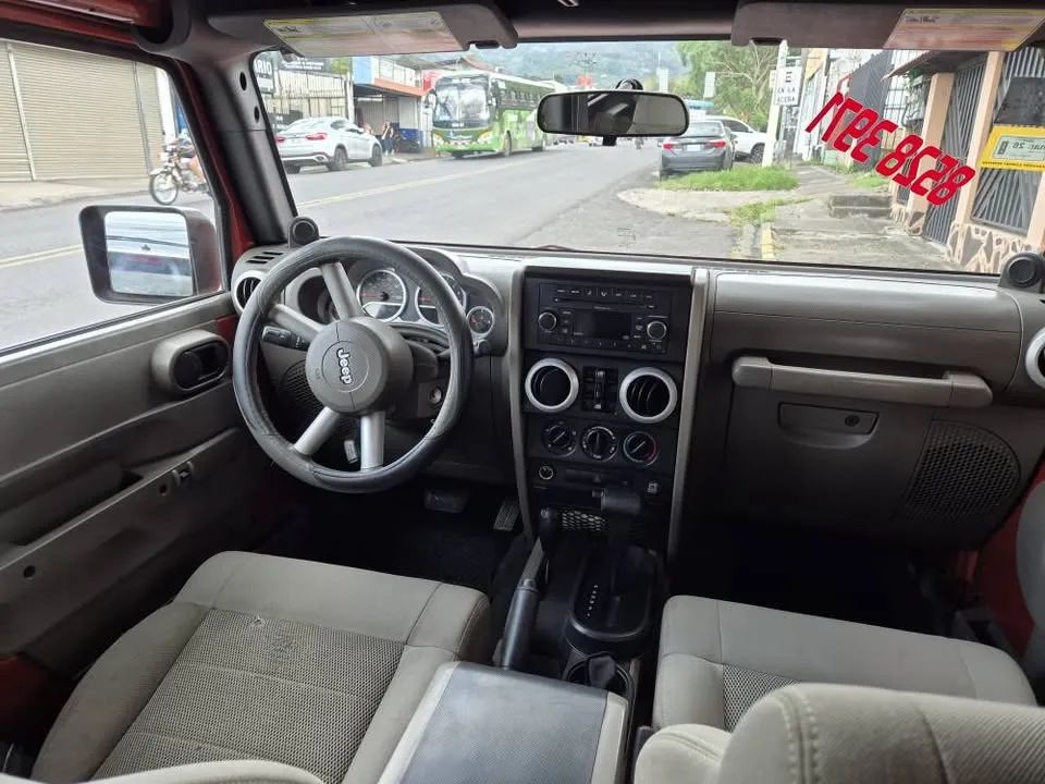 Jeep Wrangler Unlimited - Image 6