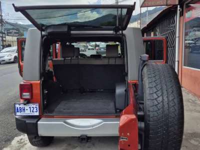 Jeep Wrangler Unlimited - Image 10