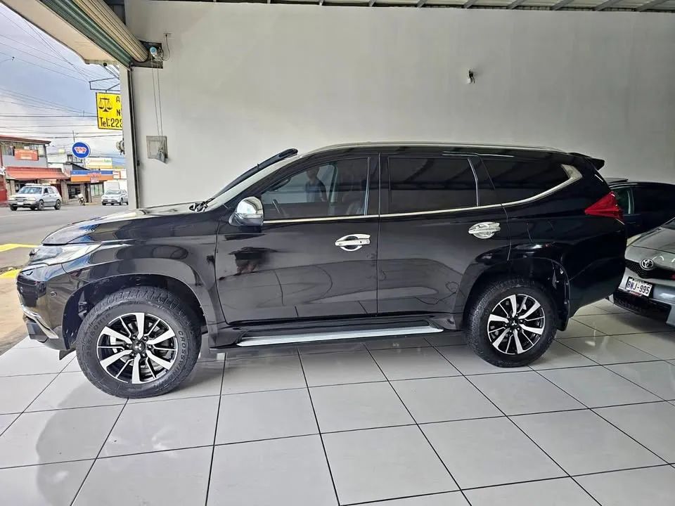 Mitsubishi Montero Sport GT - Image 1