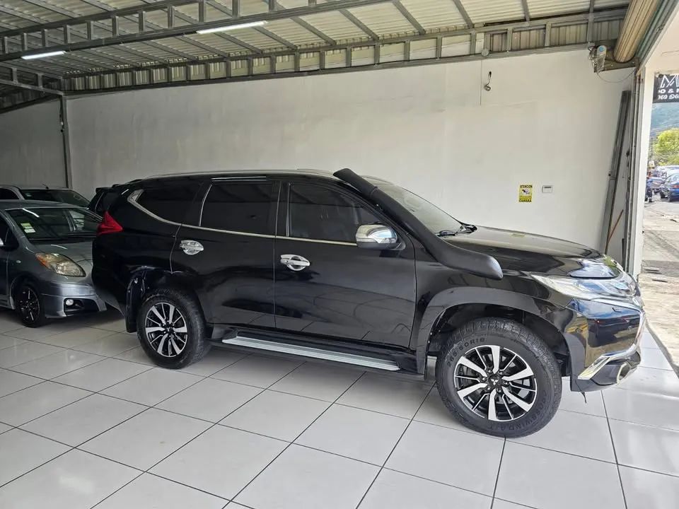 Mitsubishi Montero Sport GT - Image 5