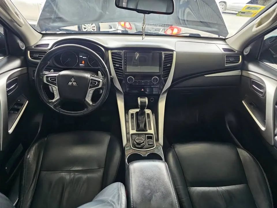 Mitsubishi Montero Sport GT - Image 9