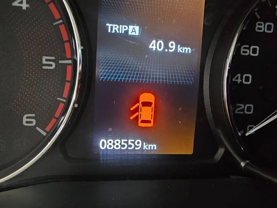 Mitsubishi Montero Sport GT - Image 10