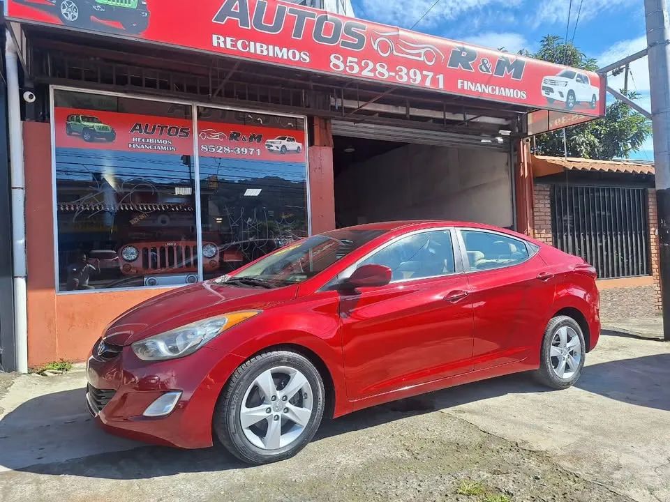 Hyundai Elantra GLS - Image 1