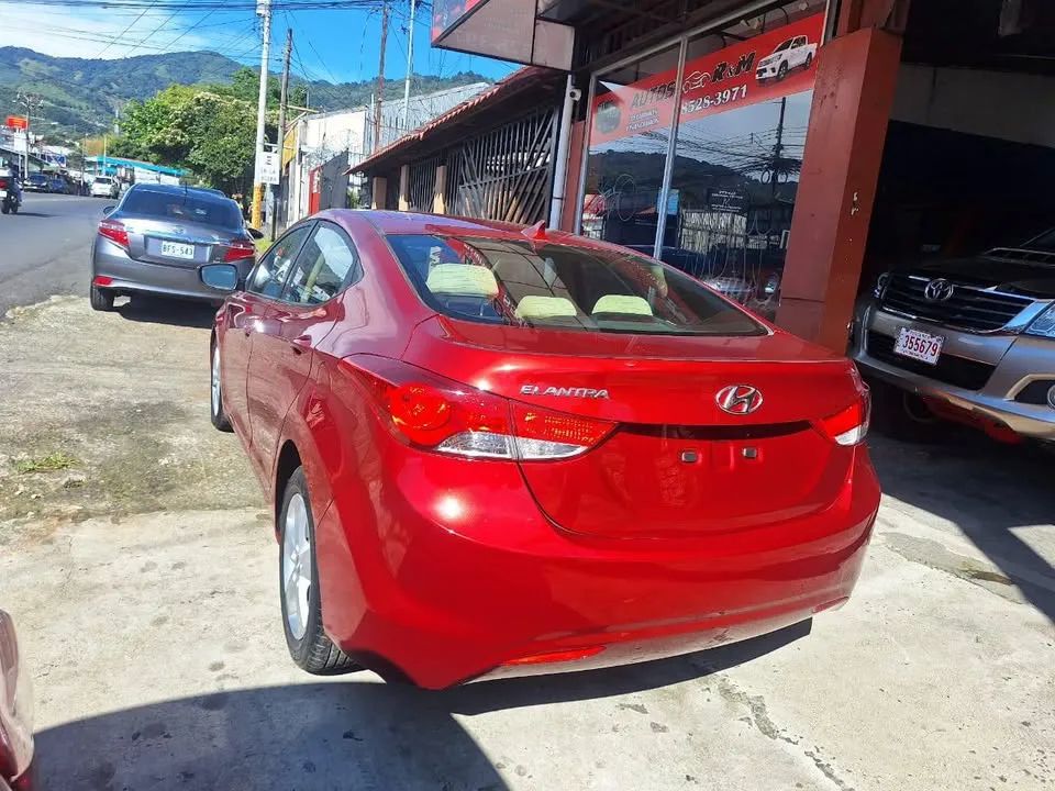 Hyundai Elantra GLS - Image 6