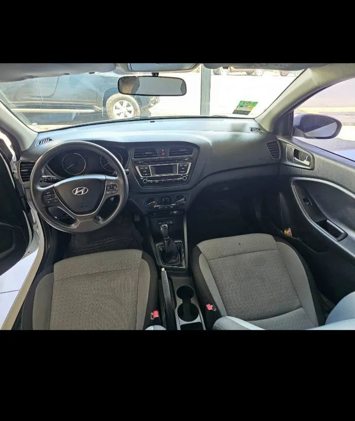 Hyundai i20 - Image 4