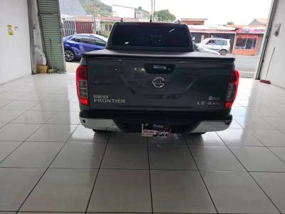 Nissan NP300 ULTRALIMITED - Image 6