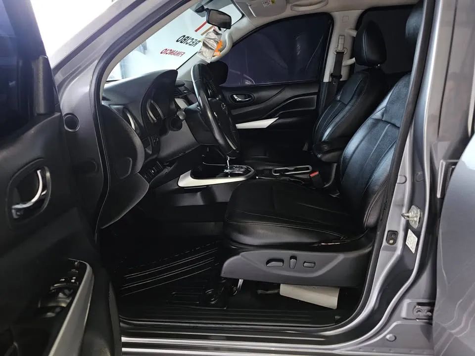 Nissan NP300 ULTRALIMITED - Image 10