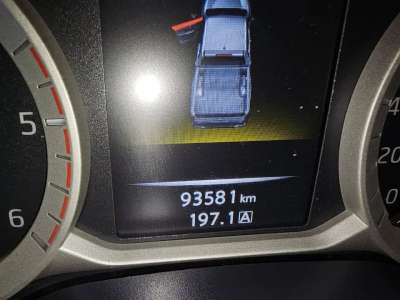 Nissan NP300 ULTRALIMITED - Image 11