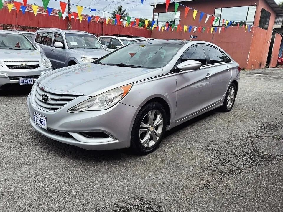 Hyundai Sonata GLS - Image 1