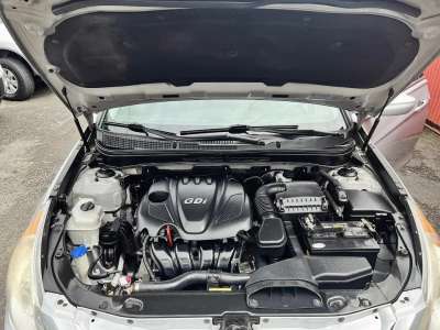 Hyundai Sonata GLS - Image 4