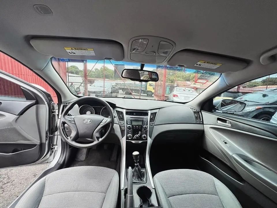 Hyundai Sonata GLS - Image 5