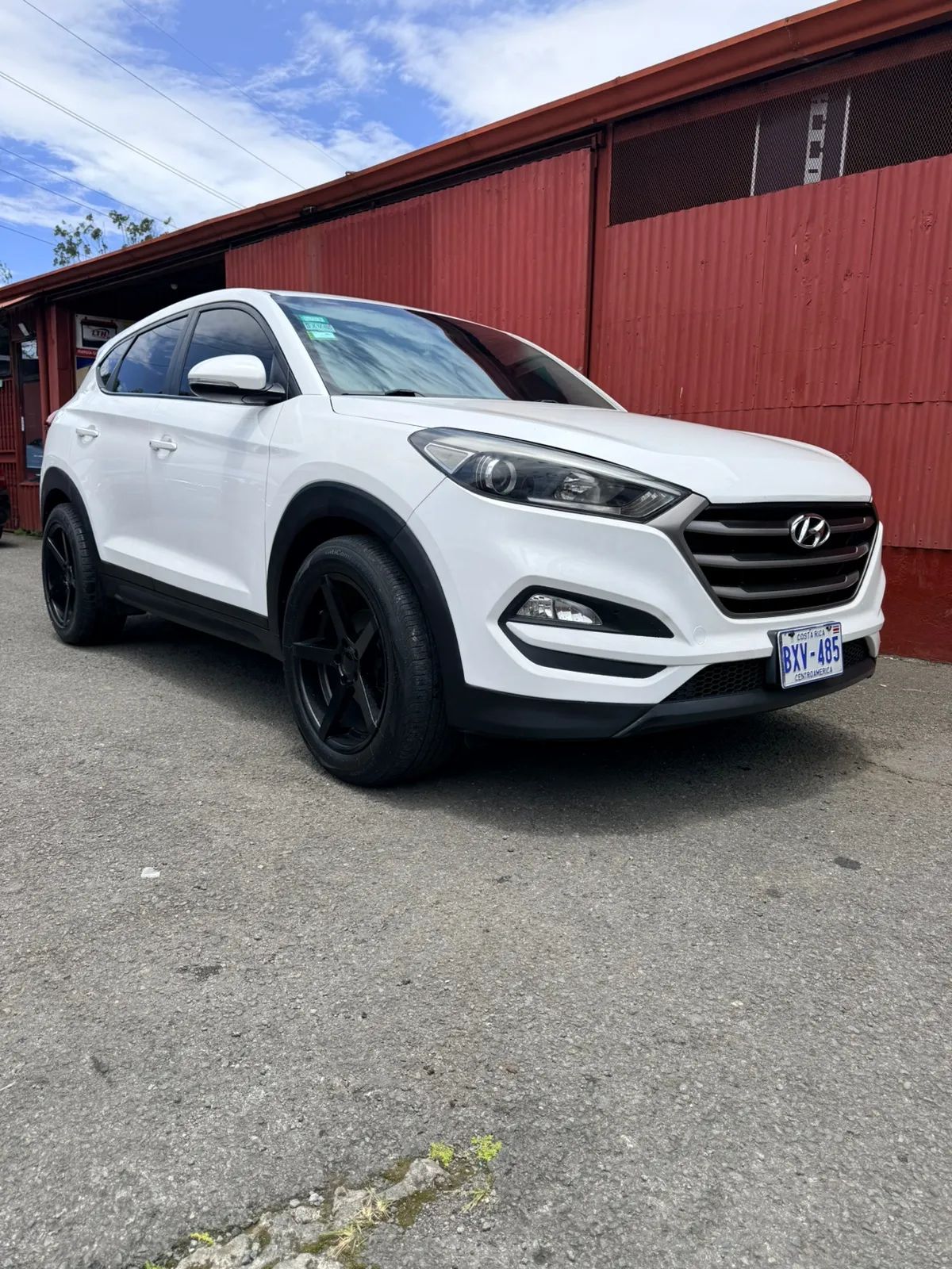 Hyundai Tucson - Image 1