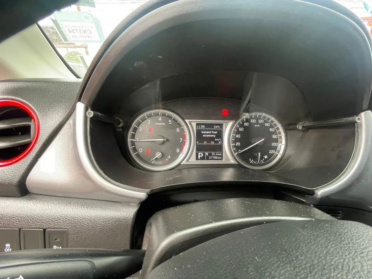 Suzuki Vitara - Image 8