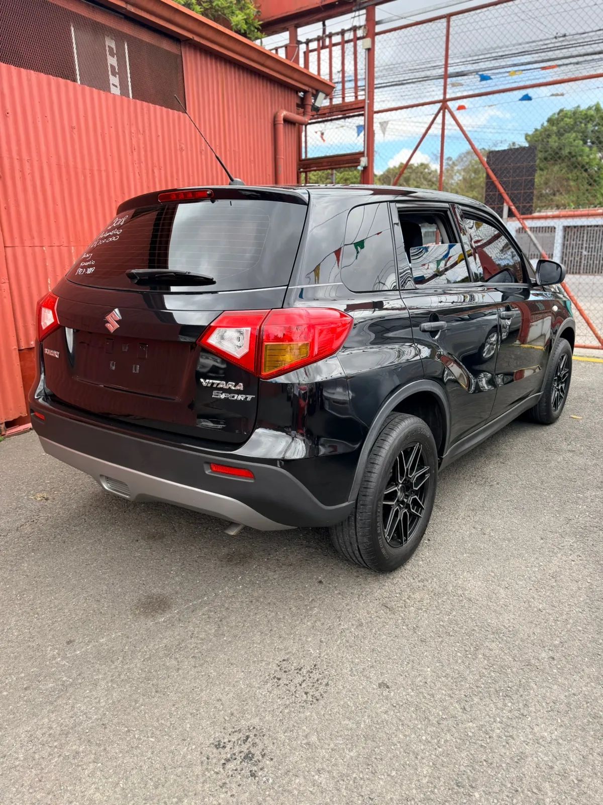 Suzuki Vitara - Image 4