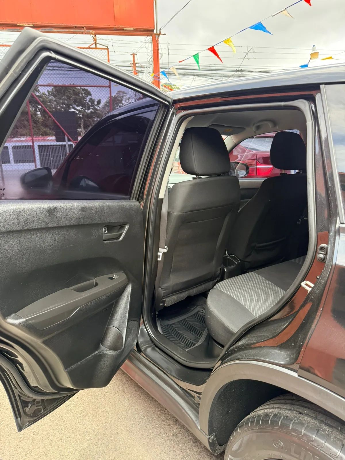 Suzuki Vitara - Image 7