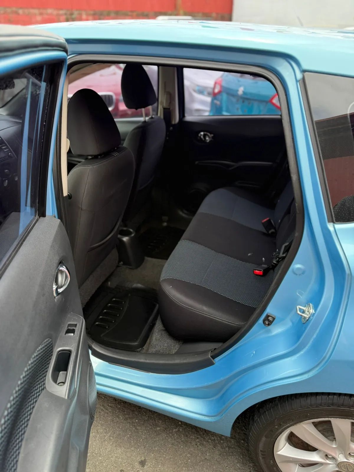 Nissan Versa Note - Image 8
