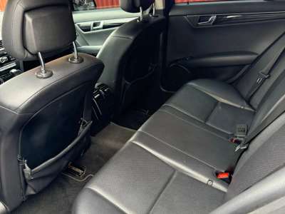 Mercedes-Benz C180 - Image 7