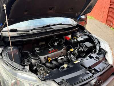 Toyota Yaris - Image 8