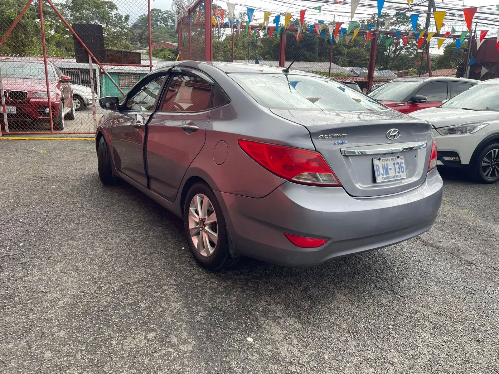 Hyundai Accent - Image 5