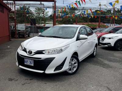 Toyota Yaris - Image 1