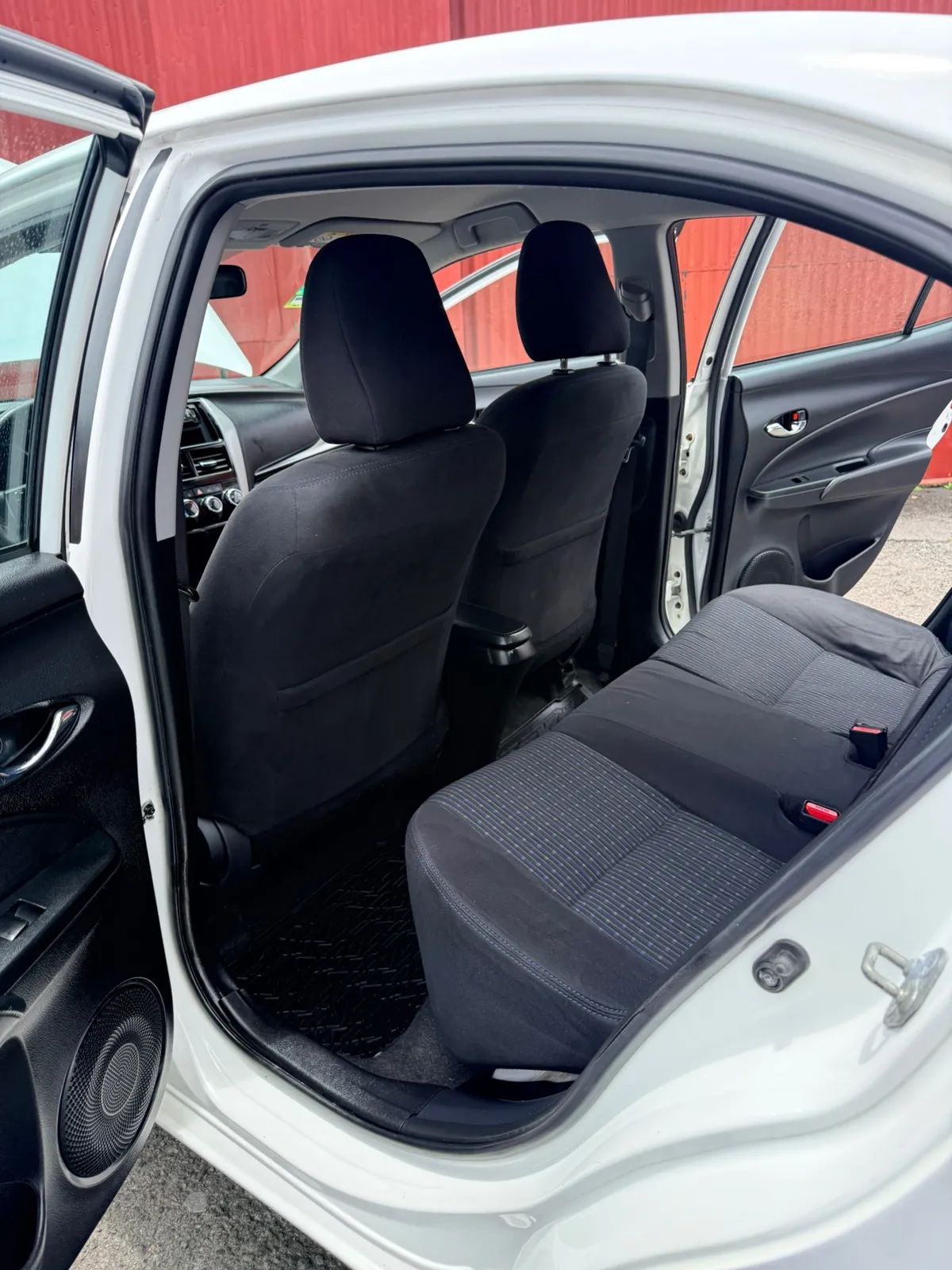 Toyota Yaris - Image 7