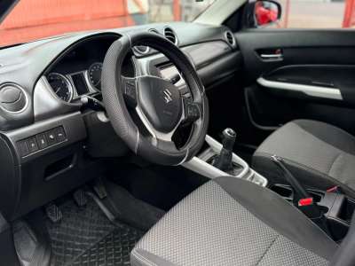 Suzuki Vitara - Image 5