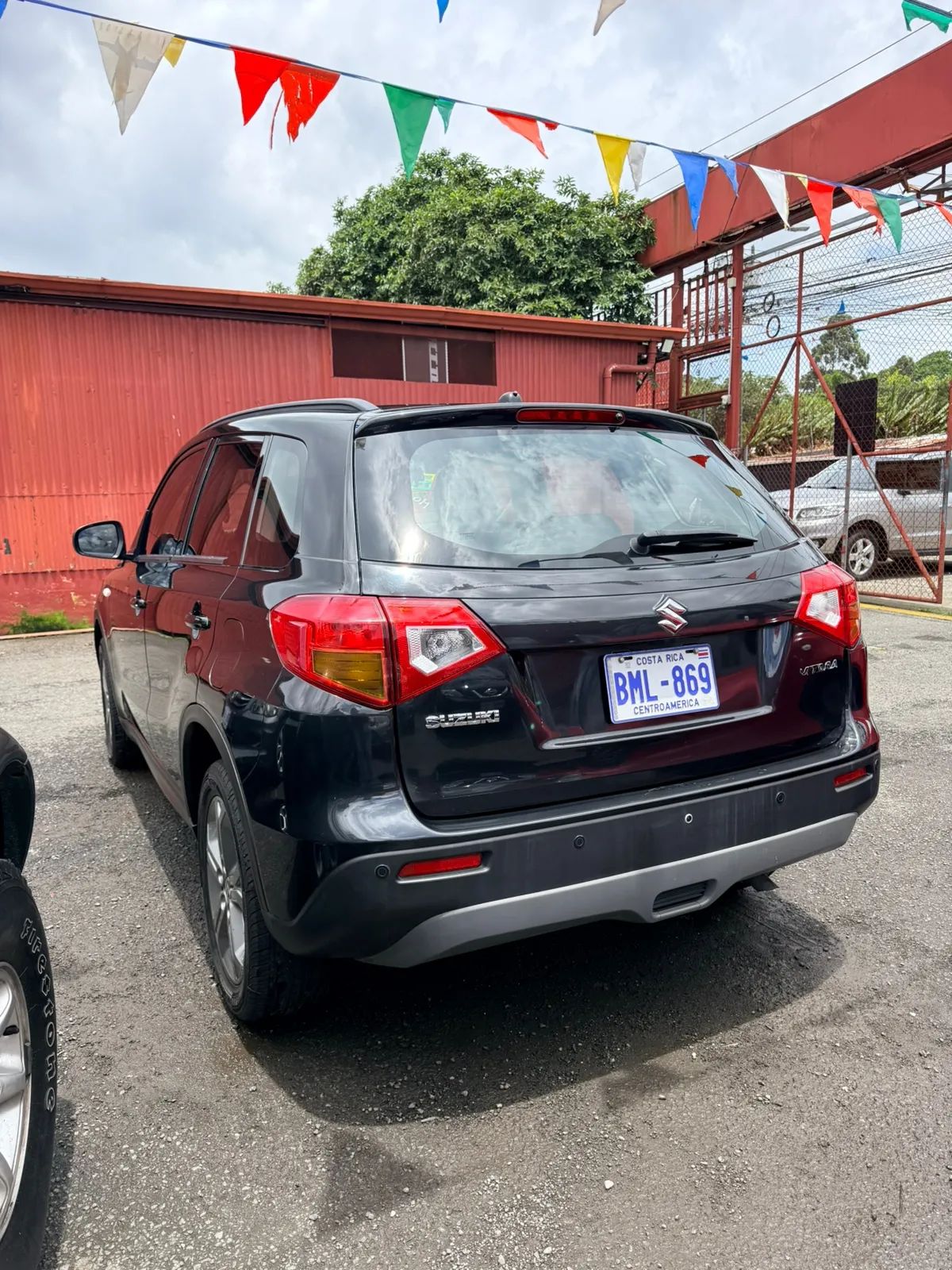 Suzuki Vitara - Image 8