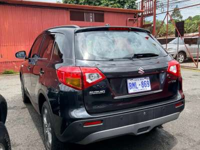 Suzuki Vitara - Image 8