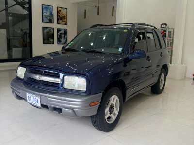 Chevrolet Tracker - Image 1