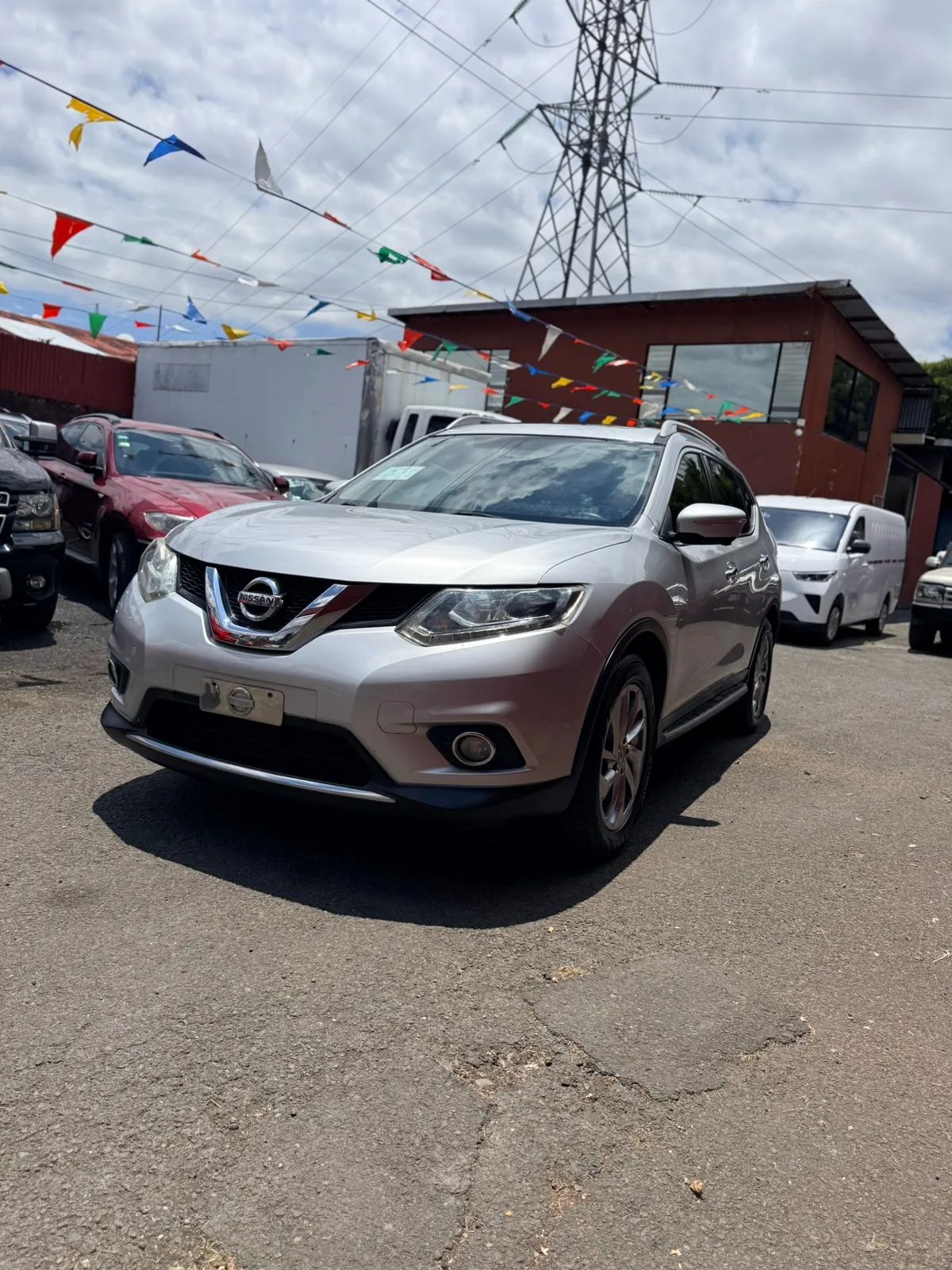 Nissan Xtrail - Image 1