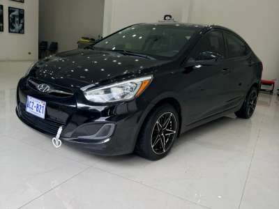 Hyundai Accent - Image 1