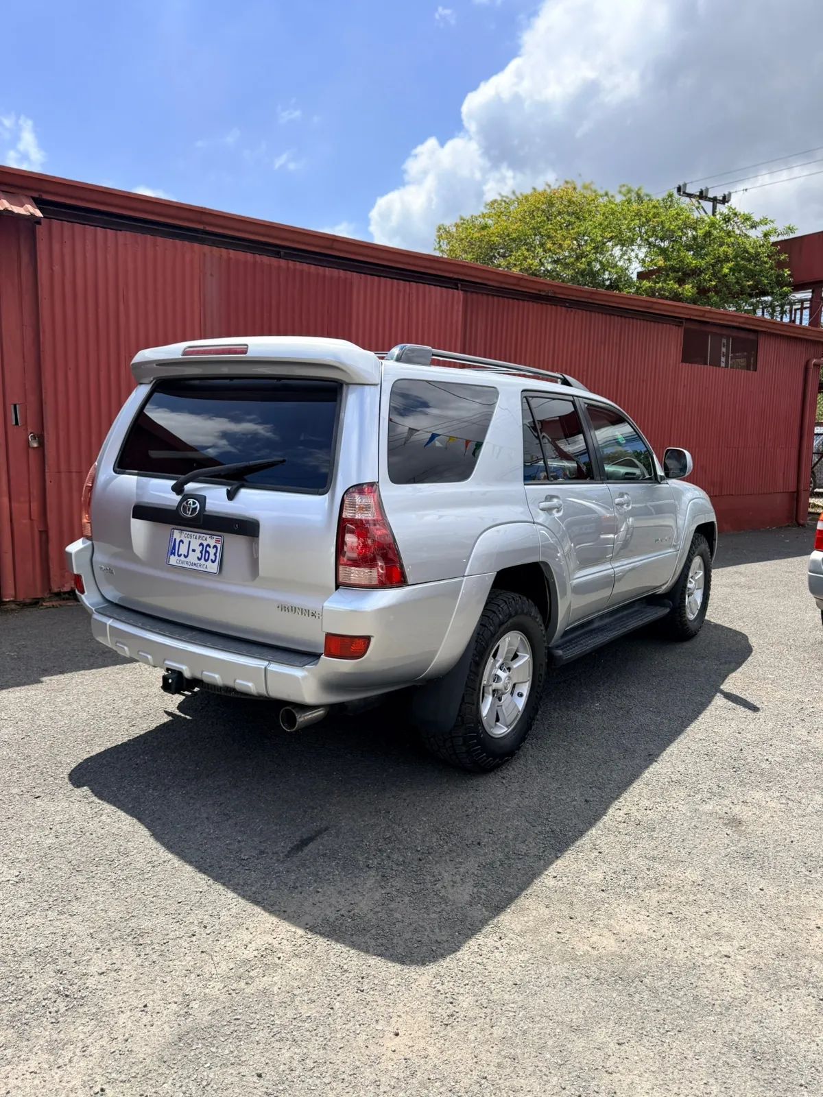 Toyota 4Runner - Image 3