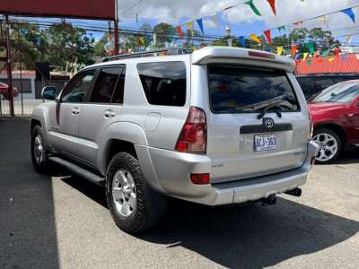 Toyota 4Runner - Image 4