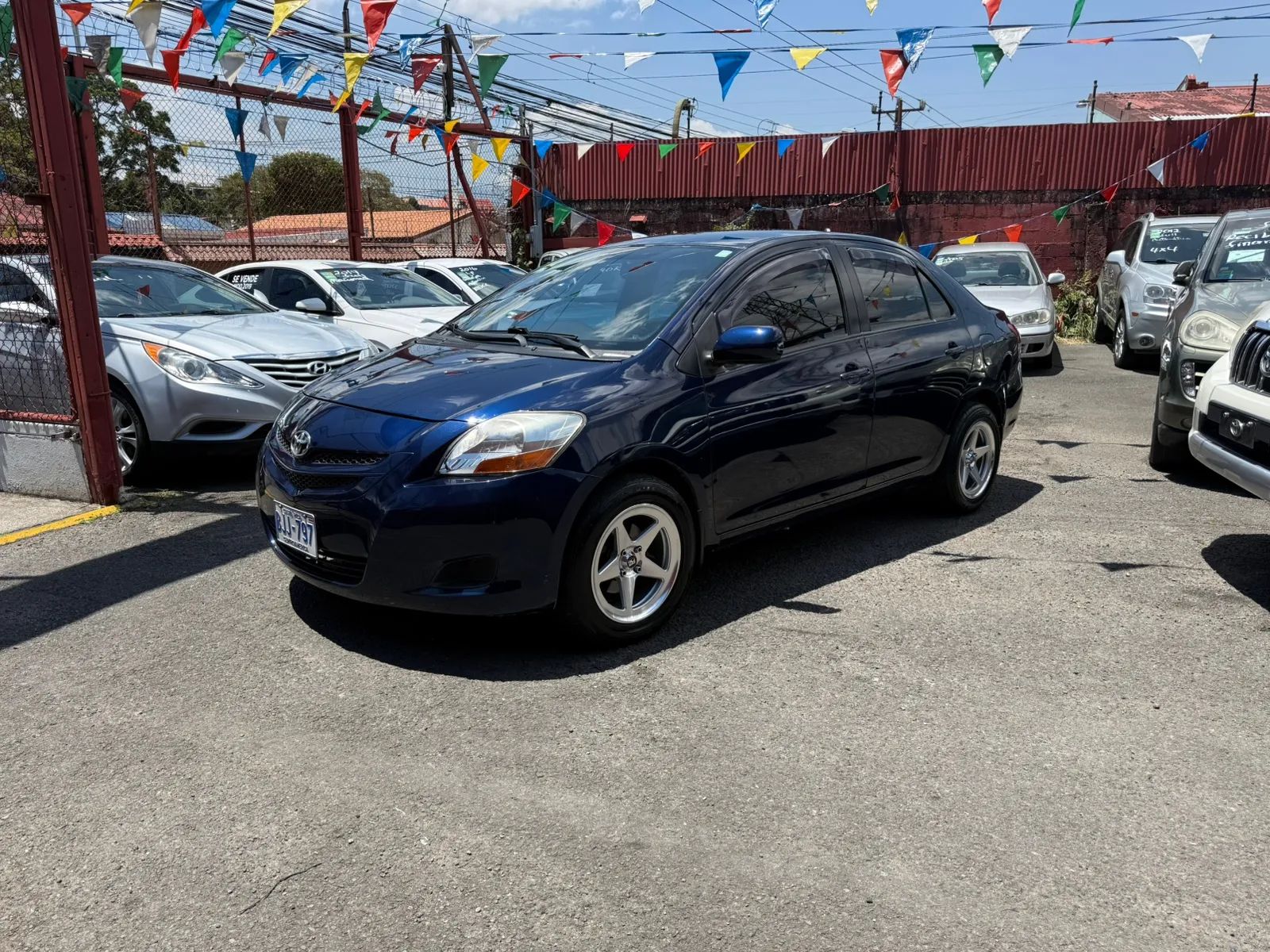 Toyota Yaris - Image 1