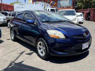 Toyota Yaris - Image 2