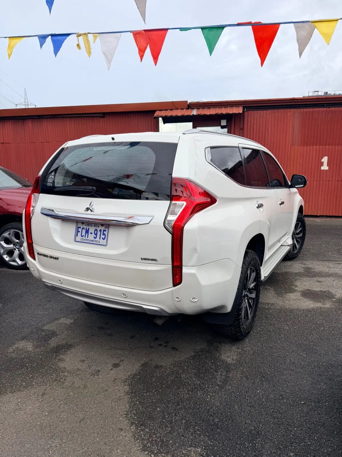 Mitsubishi Montero Sport - Image 4