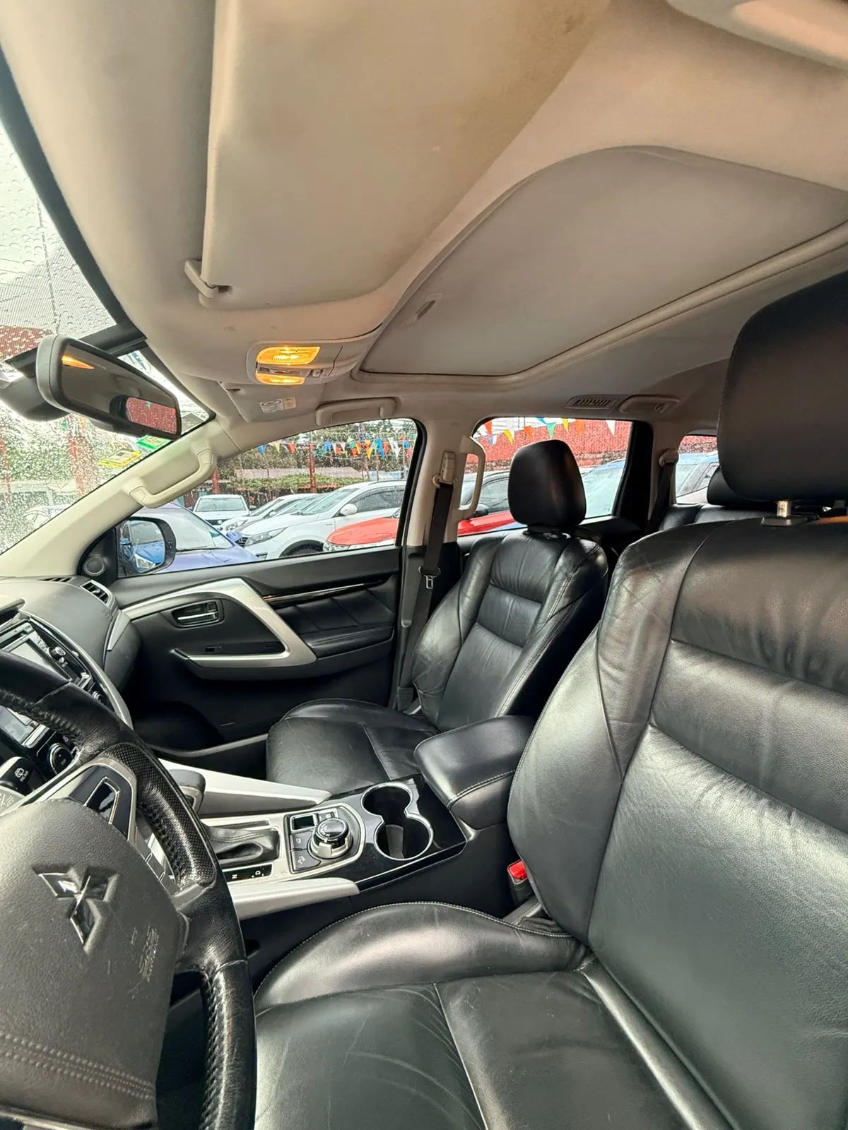Mitsubishi Montero Sport - Image 8