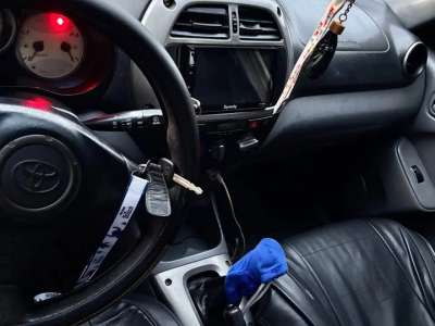 Toyota RAV4 - Image 2