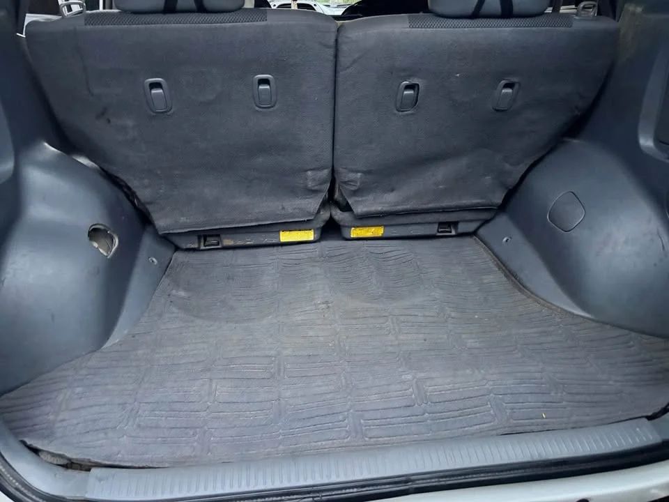 Toyota RAV4 - Image 4